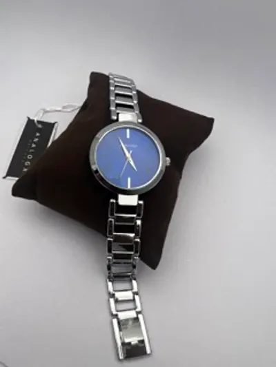 Classy Alloy Analog Watches for Women