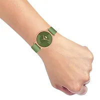 LORTTA LT- 537 Green Two Tone Round Dial Silicone Belt Analog Women Watch For Girls-thumb2