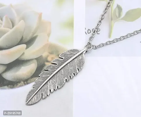 Alluring Silver Alloy Crystal Chain With Pendant For Men