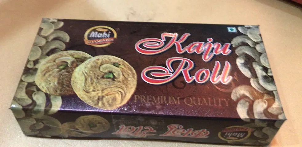 Soanpapdi Soan N Kaju Roll Traditional Rajasthani Royal Indian Sweet for Gift.400 Gm