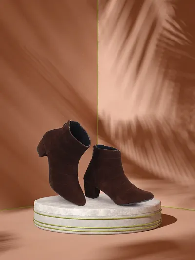 Women Stylish heel Boots