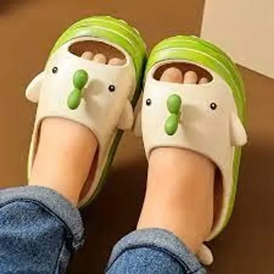 Kids discount fish slippers