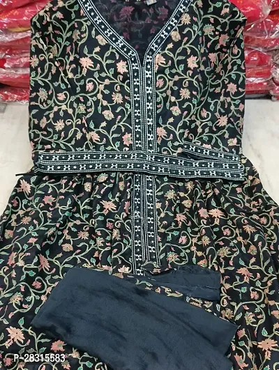 Women Rayon Printed Kurti, and dupatta suit set-thumb2