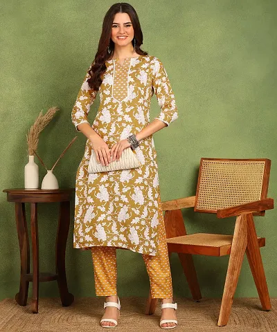 Women Poly Rayon Kurti Pant Set