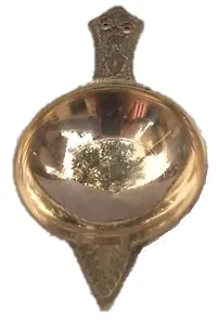 Mii Art Antique Mughal Design Brass Item,Brass single traditonal Arti Diya Arti Diya oil Lamp Pooja Deepak with Handle for Pooja Pital Ka Diya,Brass arti Diya Handicraft item (Color-Golden)(Material-Brass)(Size-9cm) Pack of 1 pcs-thumb1
