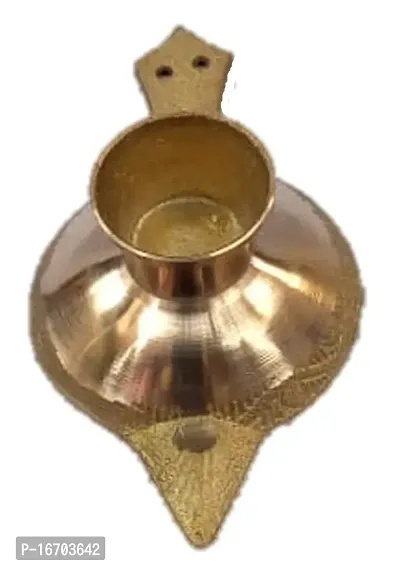 Mii Art Antique mughal Design Brass Item,brass single traditonal arti diya arti diya oil lamp pooja deepak with handle for pooja pital ka diya,brass arti diya handicraft item (Color-Golden)(Material-Brass)(size-12cm) Pack of 1 pieces.-thumb4