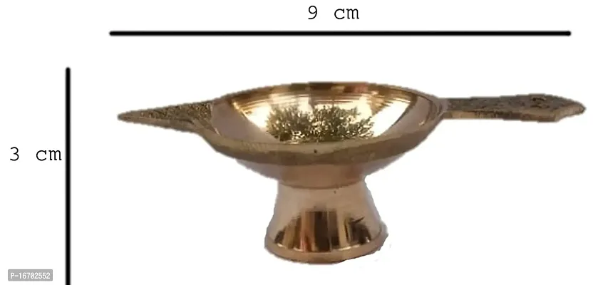 Mii Art Antique mughal Design Brass Item,brass single traditonal arti diya arti diya oil lamp pooja deepak with handle for pooja pital ka diya,brass arti diya handicraft item (Color-Golden)(Material-Brass)(size-9cm) Pack of 1 pieces.-thumb2