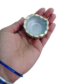 Mii Art Mitti Ke Decorative Diye with Wax Designer Handmade diye for Pooja and Diwali,Diwali Ke Deepak(Color-Silver) Pack of 6 Pcs. (Silver)-thumb2