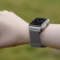 Magnetic Strap Compatible With Iwatch Series 7/6/5/4/3/2/1/Se42/44/45Mm 44 Mm Metal Watch Strap Silver-thumb2