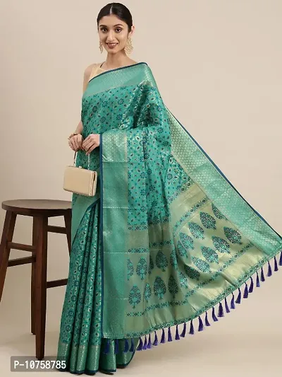Women Banarasi Silk Blend Patola Saree With Blouse Piece