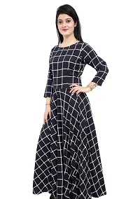 Crepe checkered pattern Gown-thumb1