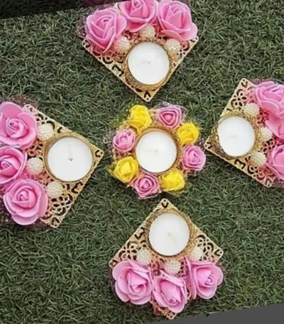 Beautiful Tea Light Candle Holder with Candles (Set of 5)