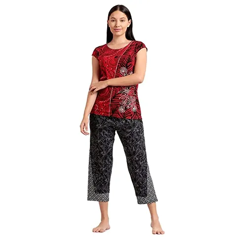 Elegant Cotton Printed Top And Capri Set For Women