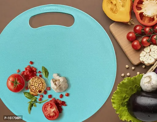 OMORTEX All New Design Of Round Chopping Board For Vegetable Fruit (Pack Of 1)