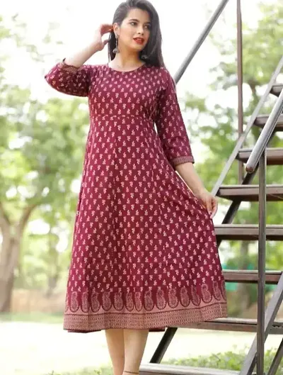 Stylish Rayon Solid Stitched Kurta For Women