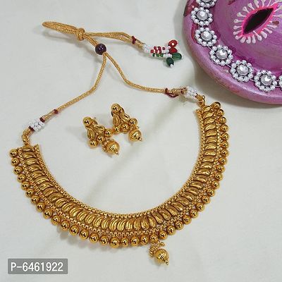 Elite Latest Leaf Shape Gold Plated Copper Necklace Set For Women