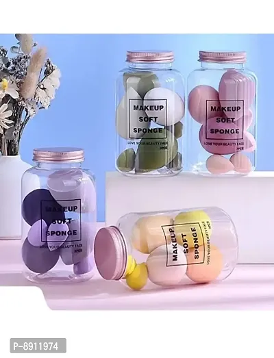 Beauty Blender Jar with 7 Pieces (3 Mini Puffs + 4 Big Sponges) Random Color Single Jar