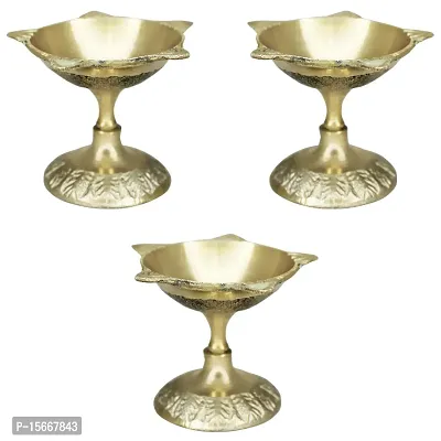 Om BhariPuri Brass Deepak/Diya Oil Lamp for Aarti Home Temple Puja Articles Decor Diwali/Durga Pooja Navratri Gifts (Diameter:- 5 cm, Set of 3)