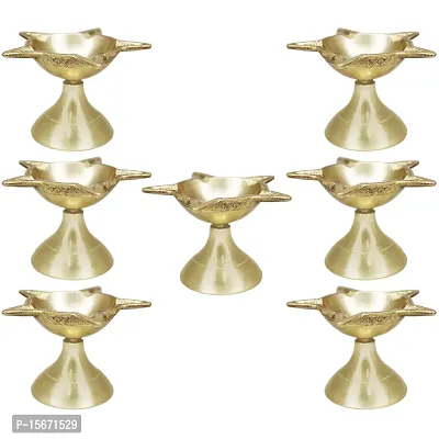 Om BhariPuri Brass Deepak/Diya Oil Lamp for Aarti Home Temple Puja Articles Decor Diwali/Durga Pooja Navratri Gifts (Diameter:- 7 cm, Set of 7)