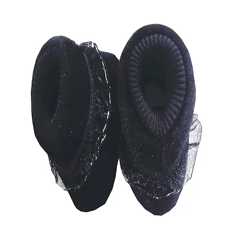 Comfortable Black Fabric Solid Flat Boots For Boys