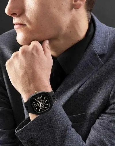 Stylish Analog Men's Watch