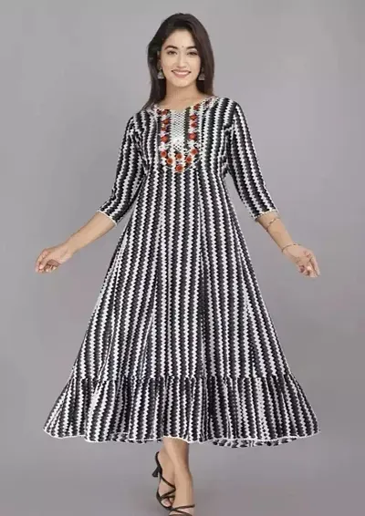 Stylish Rayon Print Round Neck 3/4 Sleeves Maternity Kurta