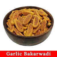 Yuvraj Garlic Bhakhar Vadi Namkeen Snacks 1 Kg Pack-thumb1