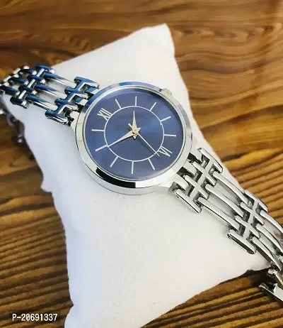 Stylish Blue Metal Analog Watches For Women