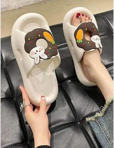 Fashionable Slippers For Women 