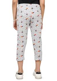 Stylish Grey Cotton Blend Printed Capris For Girl-thumb4