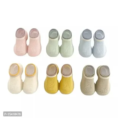 Ji and Ja Antiskid Shoe Socks for Baby Boys and Girls Antislip Silicone Rubber Sole | Socks Cum Shoes | All Season wear - (0-6 months, Pack of 1, Random Colors)
