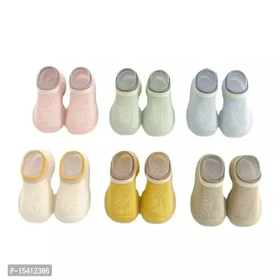 Ji and Ja Antiskid Shoe Socks for Baby Boys and Girls Antislip Silicone Rubber Sole | Socks Cum Shoes | All Season wear - 6-12 Months, (Pack of 1, Random Colors)