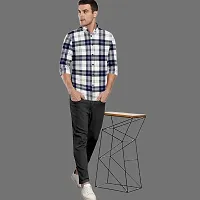 CLOSWIF White Cotton Blend Checked Long Sleeves Casual Shirts For Men-thumb2