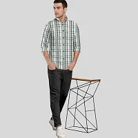 CLOSWIF Green Cotton Blend Checked Long Sleeves Casual Shirts For Men-thumb2