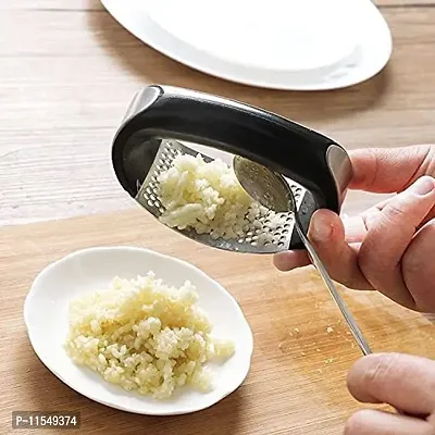 Wishful utensilio Multi-Function Grinding Slicer Stainless Steel O-Shaped Garlic Ginger Press Hand Held Kitchen Rolling Crusher Vegetable Tool-thumb4