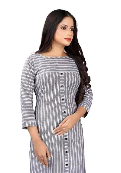 Women Style Kurti Three-Quarter Sleeves