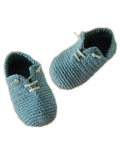Latest Infant Beautiful Woollen Booties