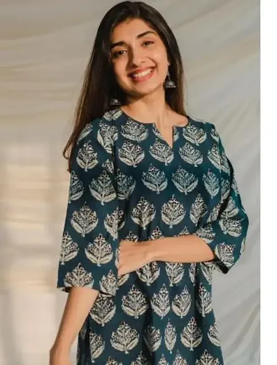 Stylish Rayon Printed Top for Women