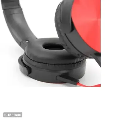 Wired High Bass Stereo Audio Headphone is a perfect blend of style and performance. It comes in 5 attractive colors - Black, White, Blue, Red and Yellow. The high quality sound of the headphone makes-thumb4