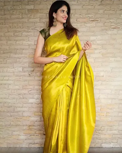 Glamorous Art Silk Saree with Blouse piece