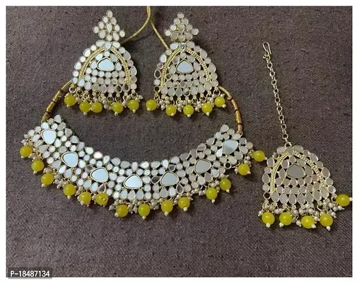 Stylish Yellow Brass Pearl Jewellery Set For Women