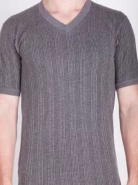 Stylish Grey Cotton Blend Solid V-neck Thermal Tops For Men-thumb3