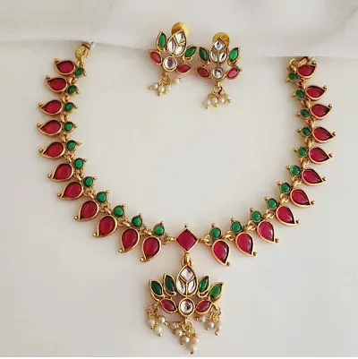 Trendy Jewellery Set 