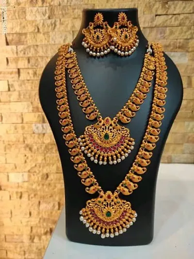 Trendy Women Necklace with Earring Set