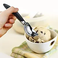 SAPIENT Ice Cream Scoop, 6.6-Inch, Comfortable Handle, Professional Kitchen Tool, Perfect for Gelato, Pumpkin, Cookie Dough, Meatball, Sorbet, Ball Scooper, Black-thumb4