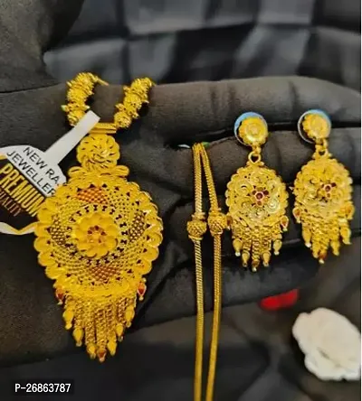 Shimmering Golden Alloy Pendant Set For Women-thumb0