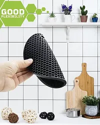 Baskety Silicone Trivet Mat - Hot Pot Holder Hot Pads for Table & Counter-top - Trivet for Hot Dishes - Non-Slip & Heat Resistant Modern Kitchen Hot Pads for Pots & Pans (Black, Pack of 5)-thumb3