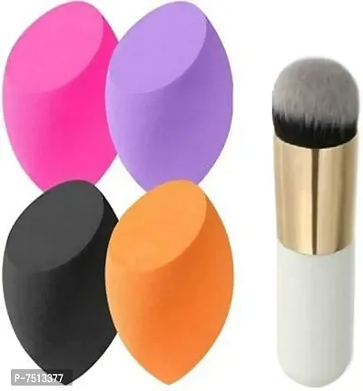 HOT BEAUTY COMBO OF CAPSULE FOUNDATION BRUSH AND 4 MAKE UP PUFF-thumb0