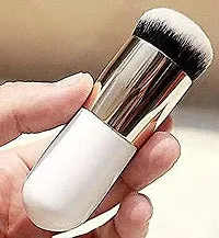 HOT BEAUTY COMBO OF CAPSULE FOUNDATION BRUSH AND 4 MAKE UP PUFF-thumb2