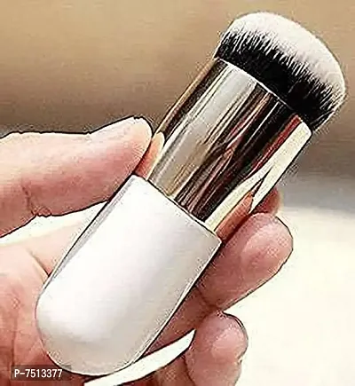 HOT BEAUTY COMBO OF CAPSULE FOUNDATION BRUSH AND 4 MAKE UP PUFF-thumb3